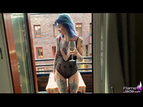 ❤️ Sjajna djevojka siše s gutljajem i strastveno jebe pod otvorenim nebom ❤️❌ Porno fb na hr.hentaiser.ru ❌❤
