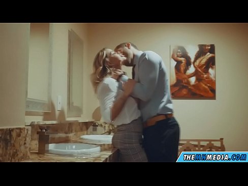 ❤️ Kad te prsata plavuša zavede u javnom zahodu ❤️❌ Porno fb na hr.hentaiser.ru ❌❤